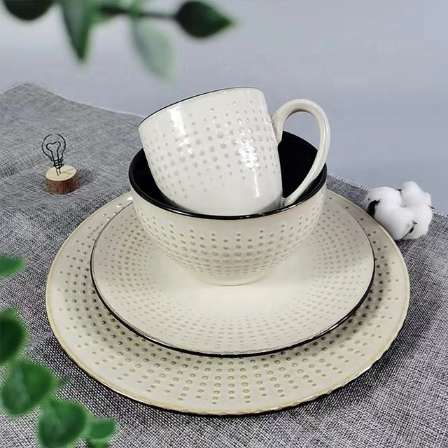 High quality white embossed reactive glaze dinner set for christmas